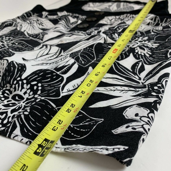 Dressbarn Sleeveless Floral Blouse Rayon - Picture 4 of 6